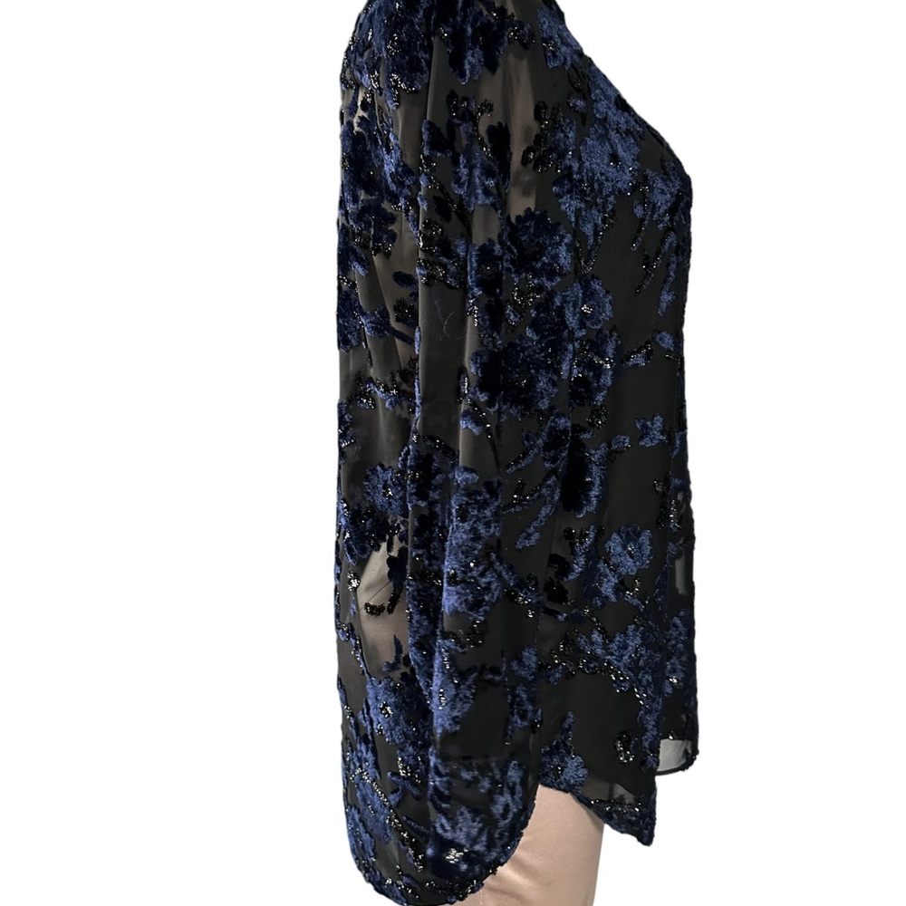 Alice + Olivia black top with blue velvet detailing. Size Medium. Gorgeous - Picture 8 of 16